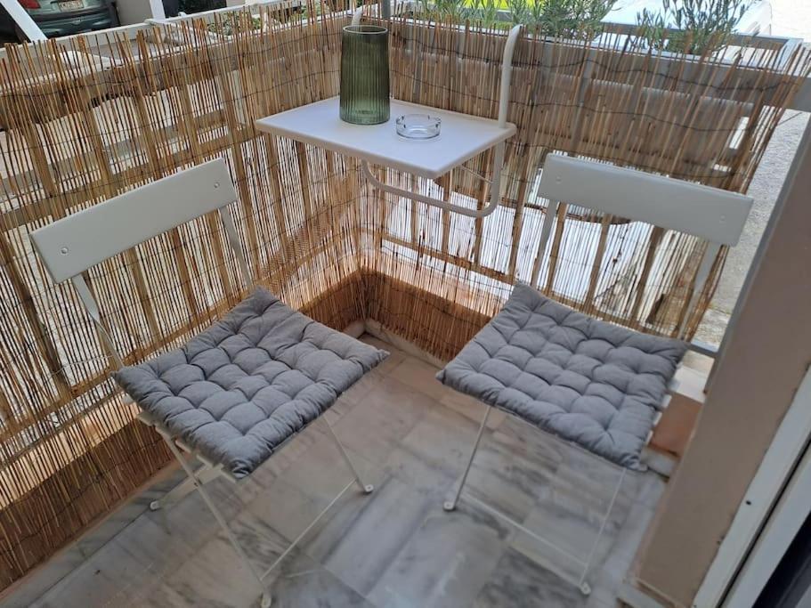 Δίπλα Στο Πάρκο Apartment Каламата Екстериор снимка